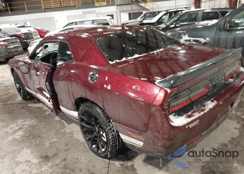 2017 Dodge Challenger Sxt из США, поврежденный, VIN 2C3CDZAG1HH554225